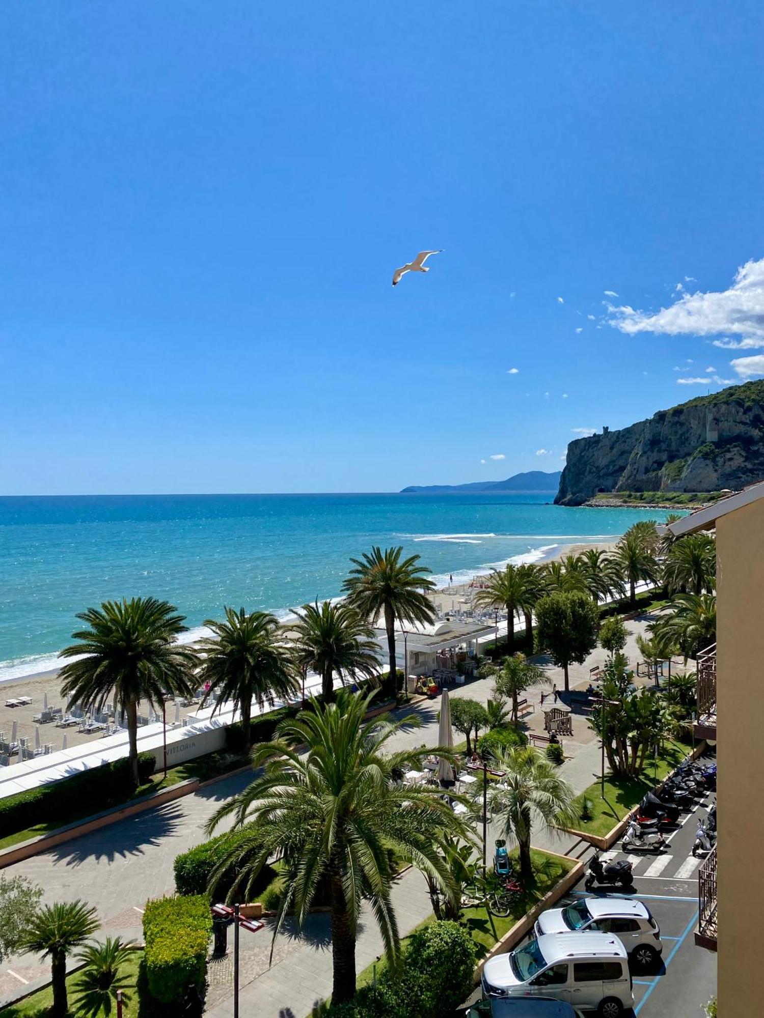 Hotel Gambone Finale Ligure Exterior foto